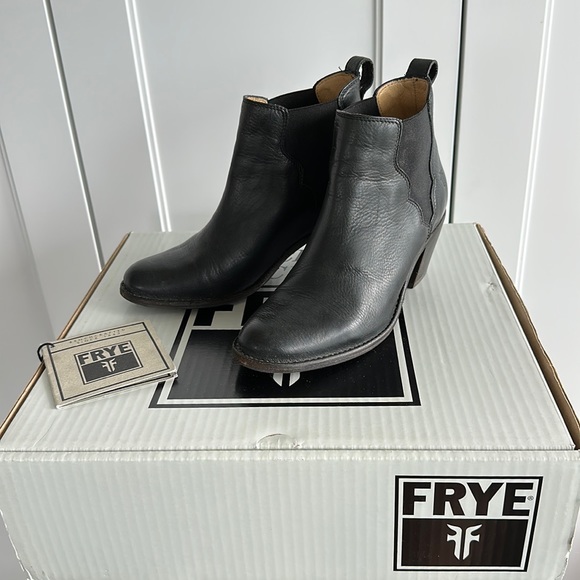 Frye Jackie Gore boots, size 5.5 - Picture 1 of 7